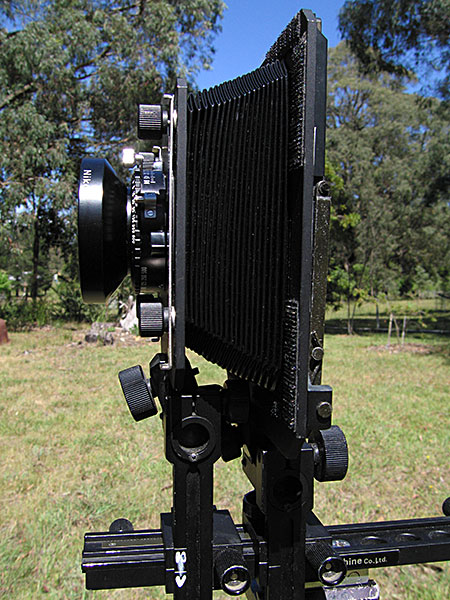 Both standards running on the geared focusing track which has been moved to the front of the rail